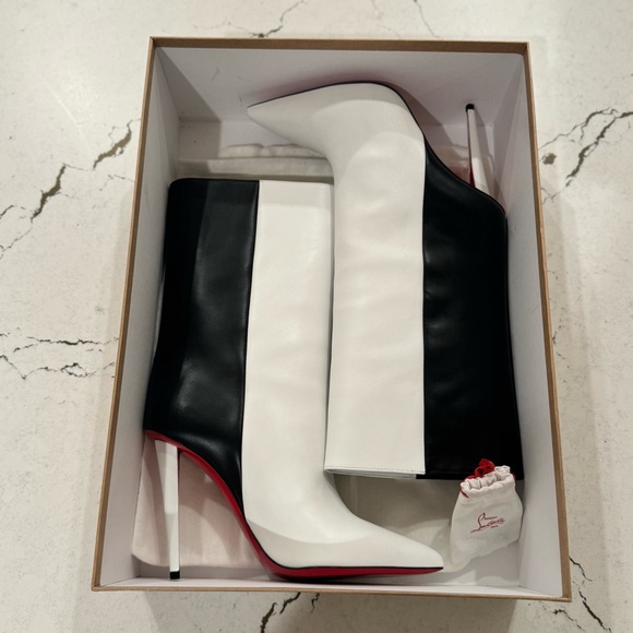 NIB Christian Louboutin Astrilarge Black and White Boots 41 - Picture 7 of 12
